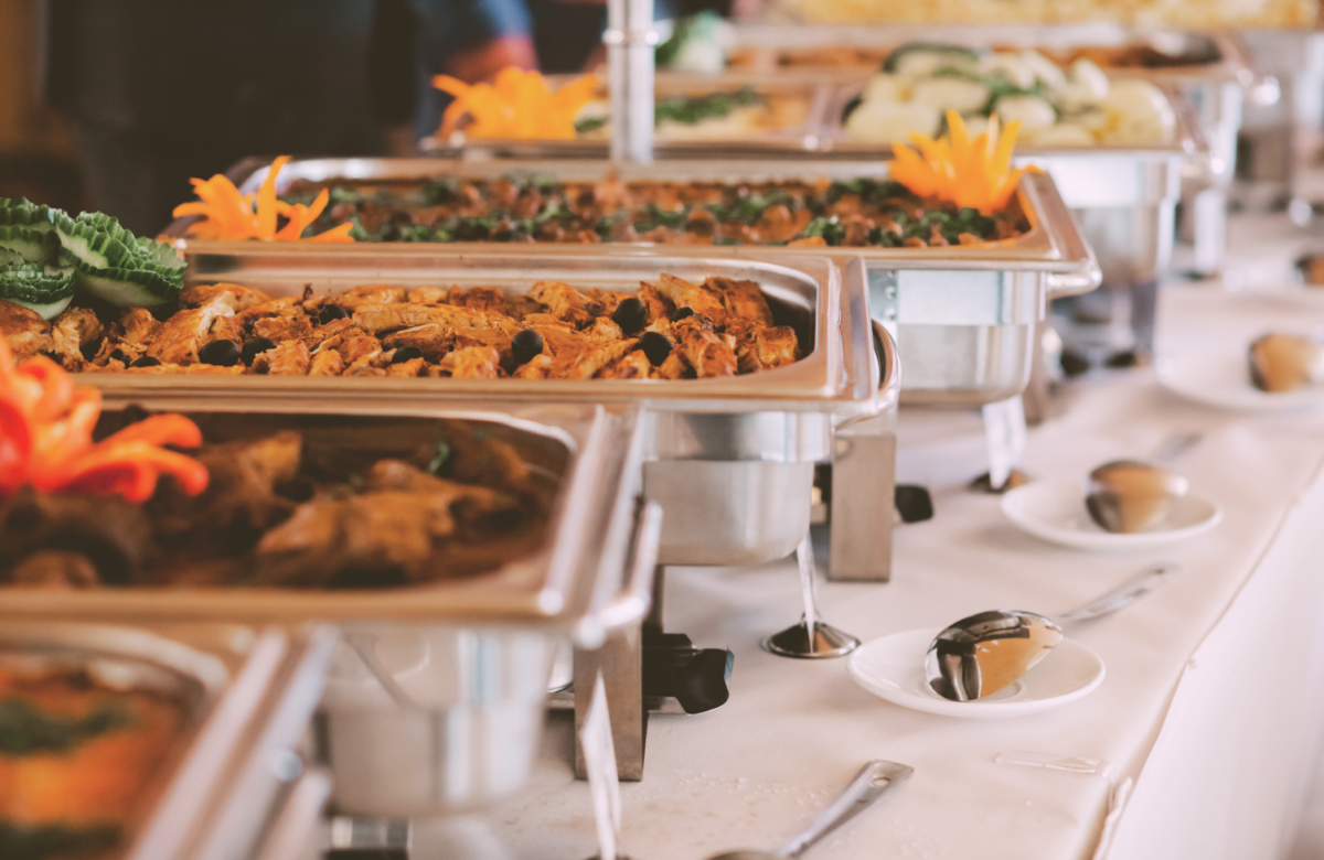  Como montar o menu de um casamento em Angola: cultura e preferências que influenciam o buffet